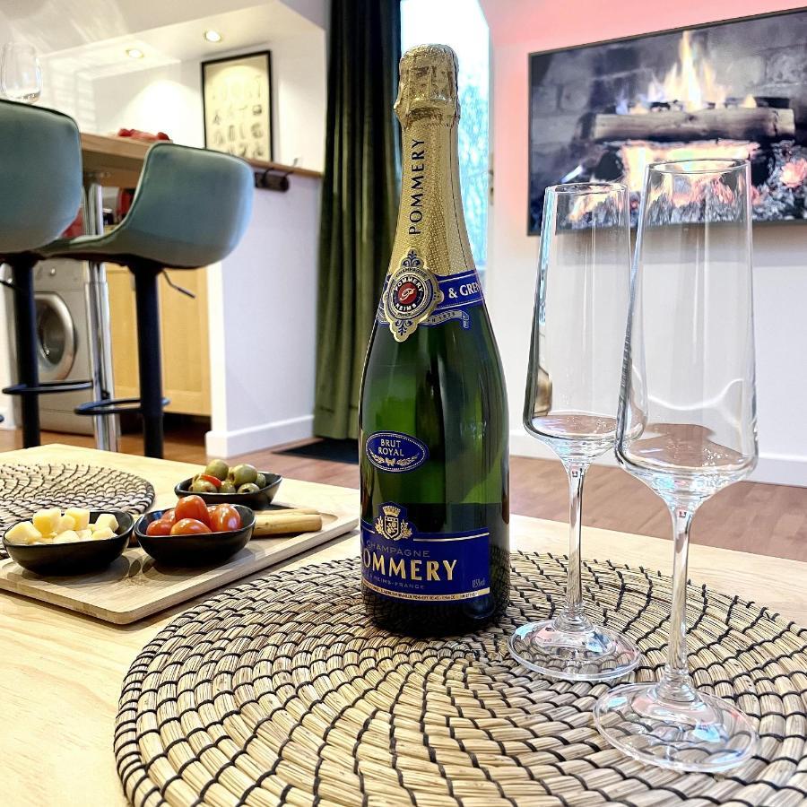 Rooftop - Cosy Flat Centre Senlis ซ็องลิส ภายนอก รูปภาพ