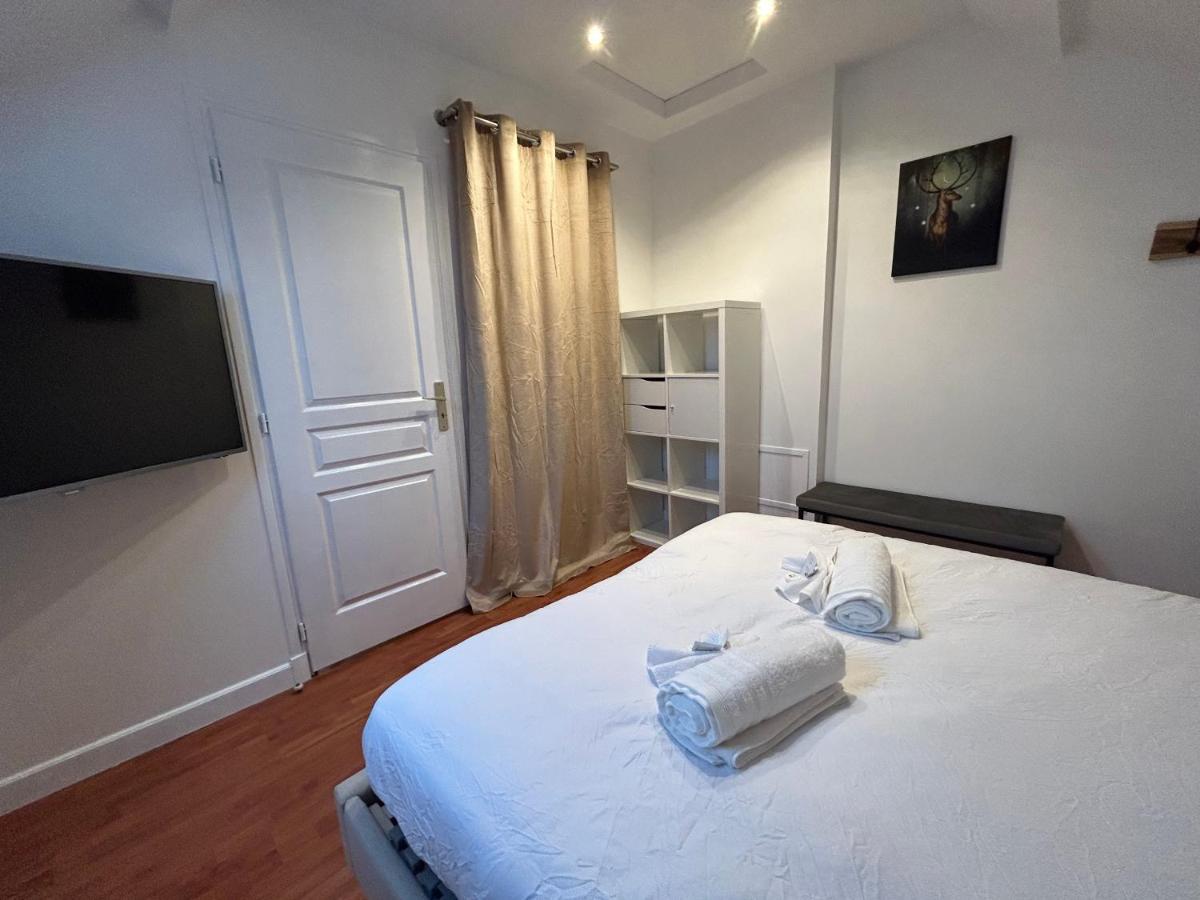 Rooftop - Cosy Flat Centre Senlis Apartment ซ็องลิส ภายนอก รูปภาพ